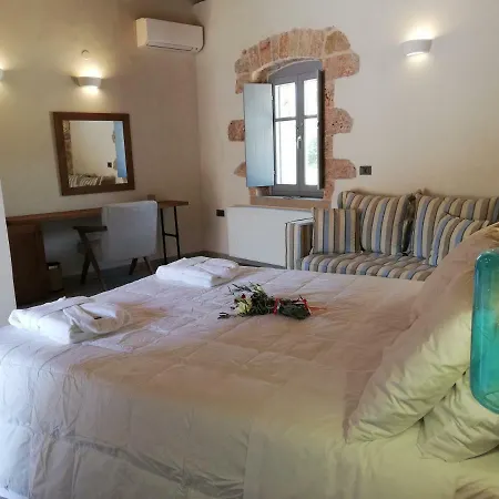 Hotel Ippola Boutique 4*