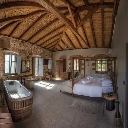 Hotel Ippola Boutique 4*