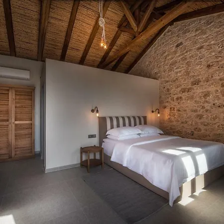 Ippola Boutique Hotel 4*