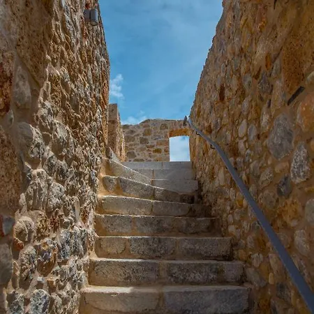 Ippola Boutique Erimos