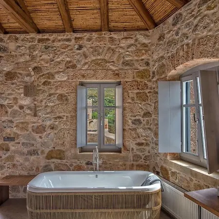 Ippola Boutique 4* Erimos