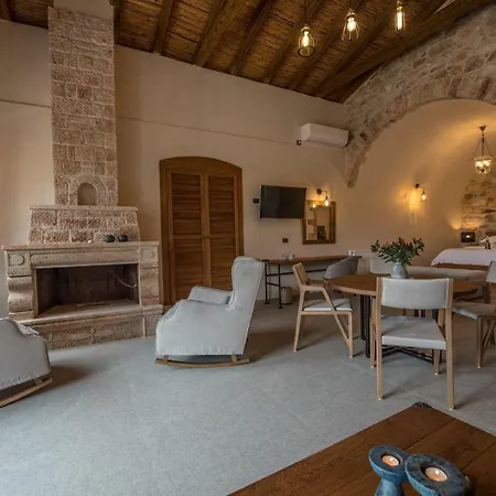 Ippola Boutique Erimos