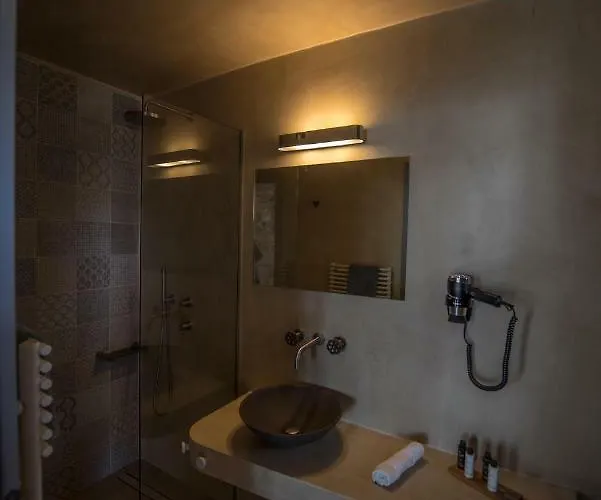 ホテル Ippola Boutique Érimos