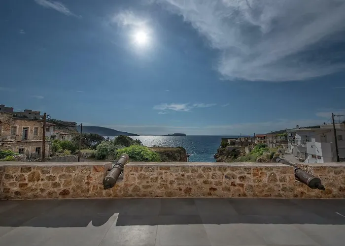 Ippola Boutique Érimos