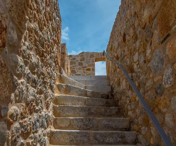 Ippola Boutique Érimos