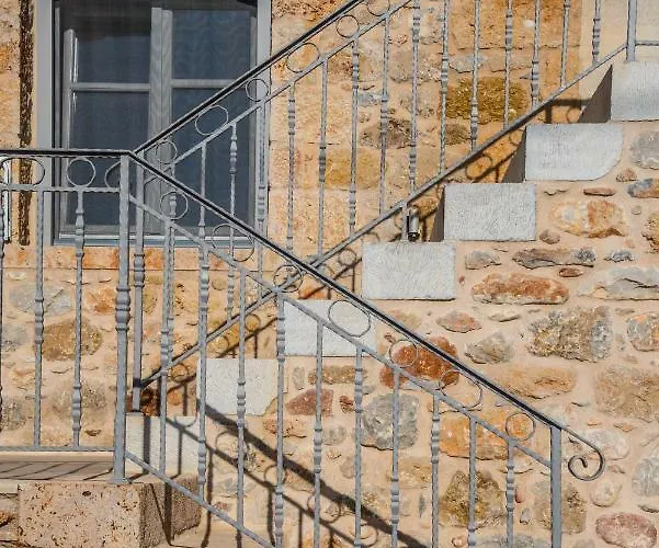 Ippola Boutique Érimos